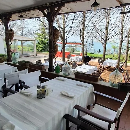 Marina Cape 2 Bedrooms Apartment *